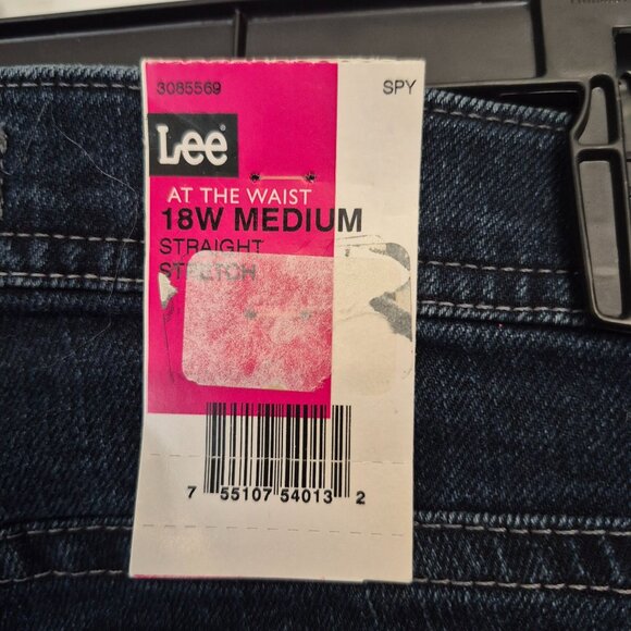Lee Womens Classic Fit Straight Leg Jeans Instantly Slims You 18W Medium Stretch - Picture 6 of 7
